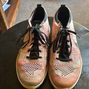 Multicolor Flyknit Racer 6 Golf Shoes.  Size 9.5 in Great Condition